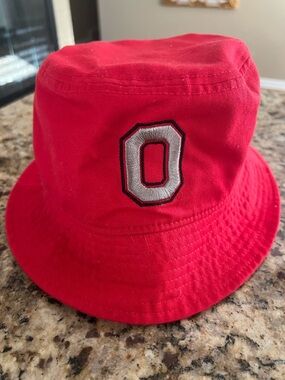 Size L Mens Nike Ohio State Buckeyes Bucket Hat Apex Swoosh Scarlet Red NCAA